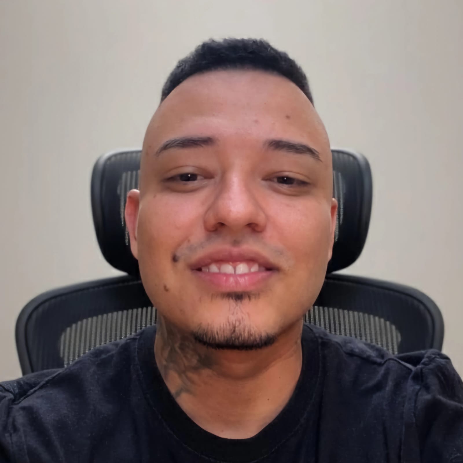 Foto de Guilherme Lima, fundador do LinksContato